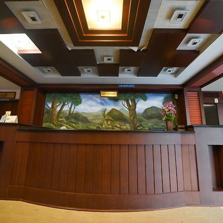 Hotel Sky Park Mattanur Екстериор снимка